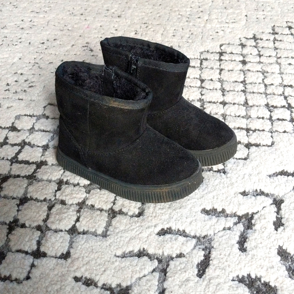 Cat & Jack black snow booties